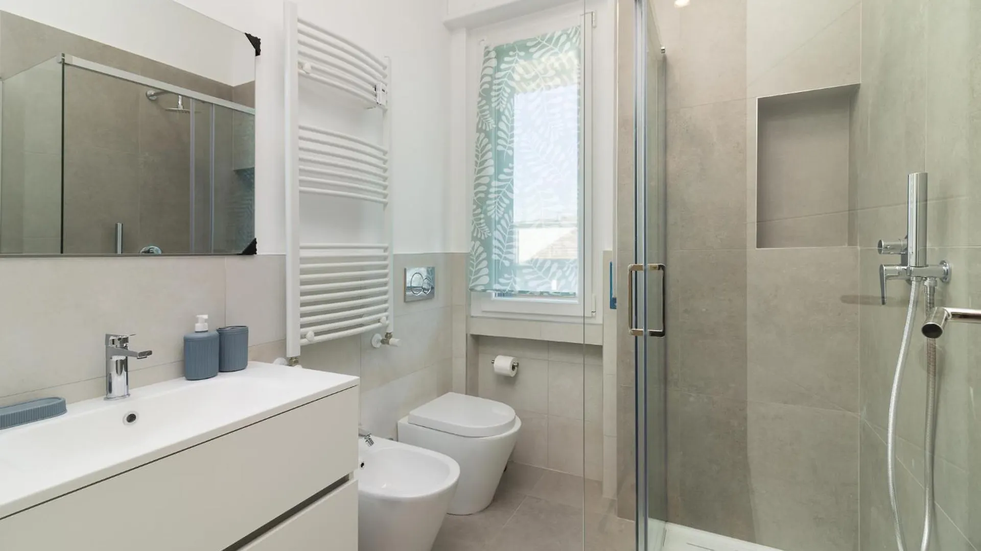 Splendido Bilocale Tra City-Life E San Siro Milánó Apartman